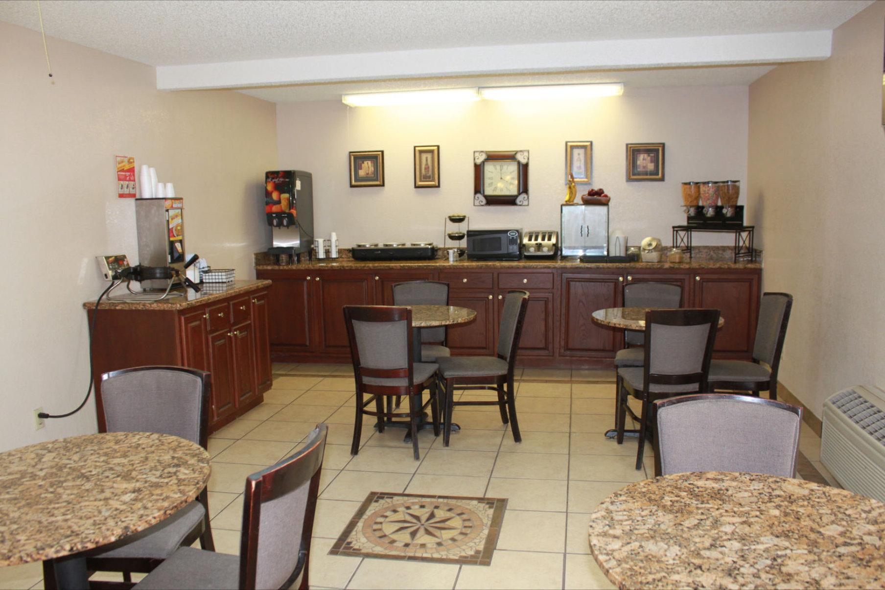Quality Inn Plainview Ресторан фото