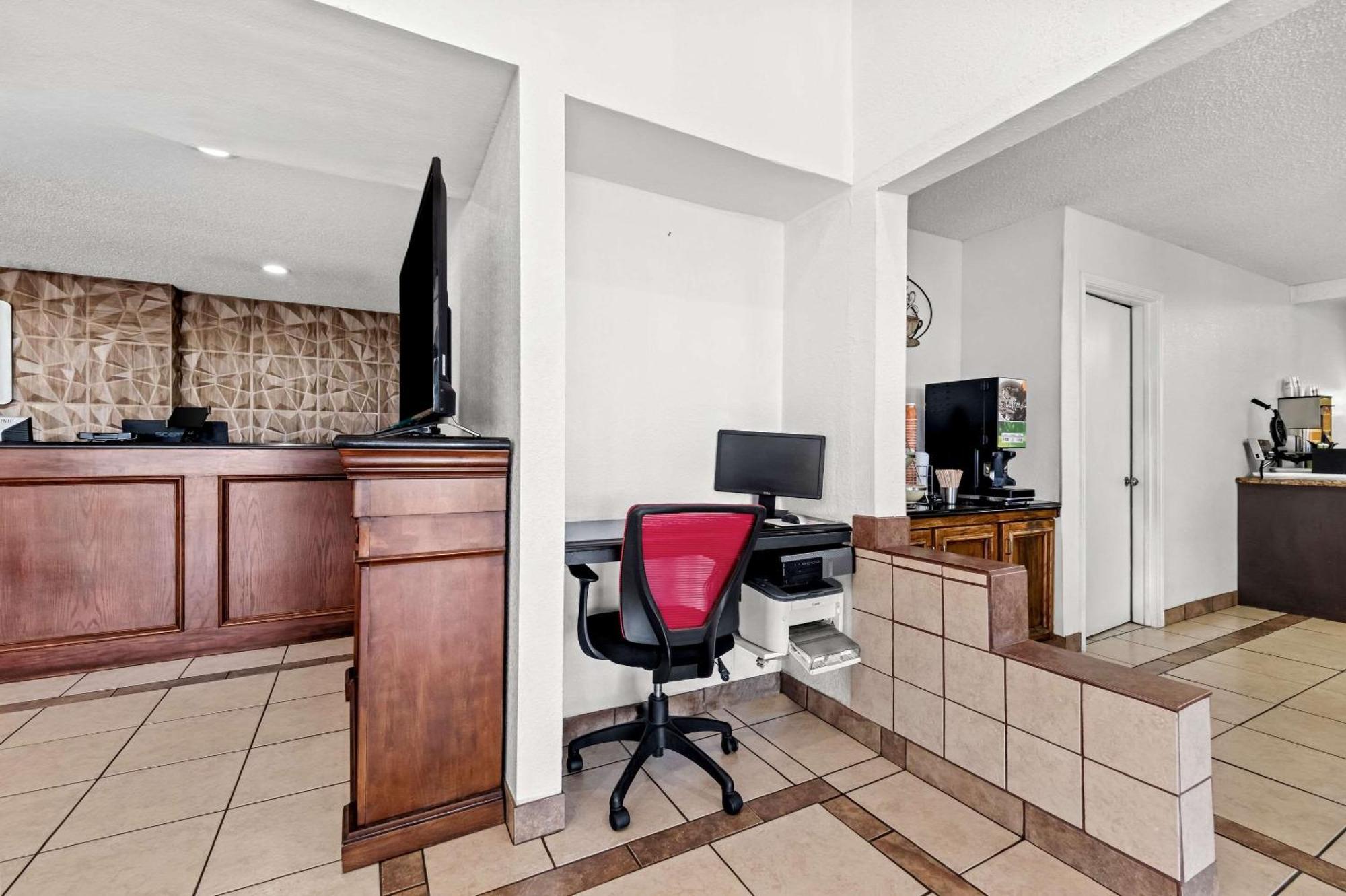 Quality Inn Plainview Экстерьер фото