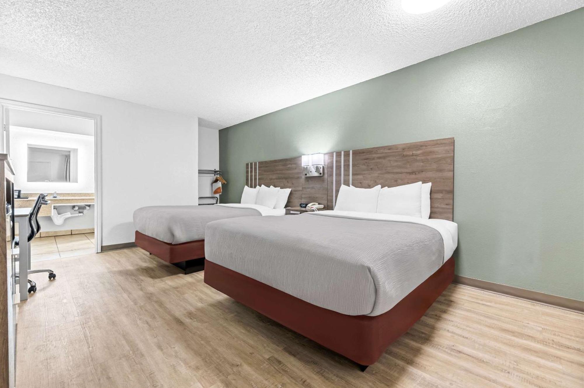 Quality Inn Plainview Экстерьер фото